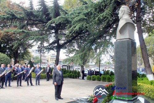 Abid Şərifov Azərbaycanın Gürcüstandakı səfirliyində olub