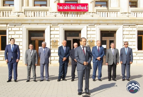 AzTU-da yeni tədris ilinin başlanmasına və “Bilik Günü”nə həsr olunmuş tədb ...