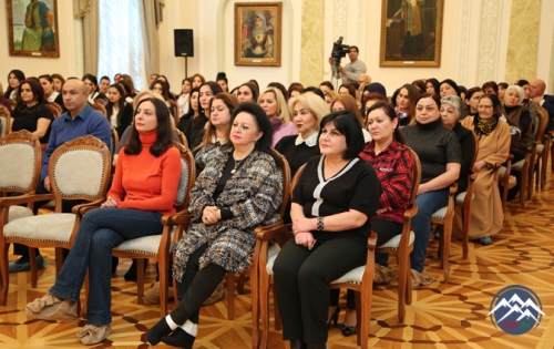 "Müasir və güclü Azərbaycanın memarı - Heydər Əliyev" mövzusunda elmi sessiya keçirilib